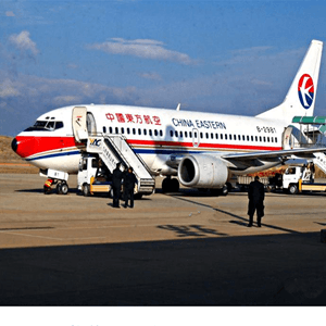 上海虹桥空运公司航空快运业稳步发展的原因是什么？